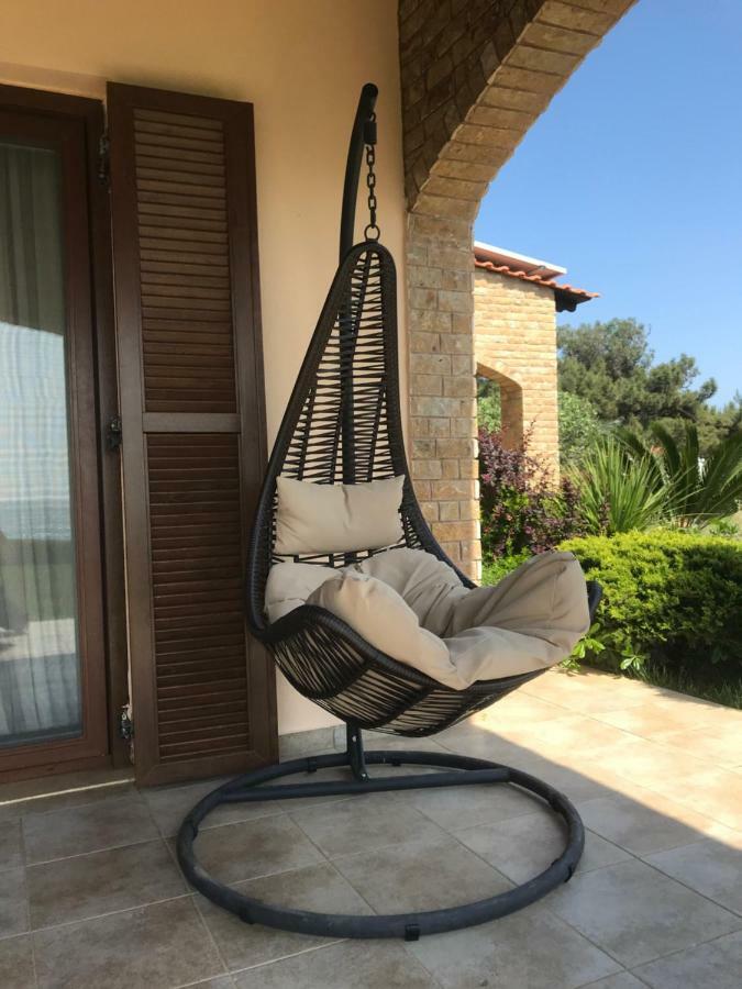 M Varkes Villa Nea Moudania Exterior foto
